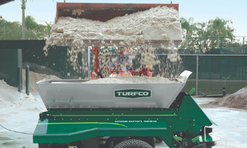 Turfco Widespin 1550 Broadcast Topdresser, Turfco Tow Behind Top Dresser